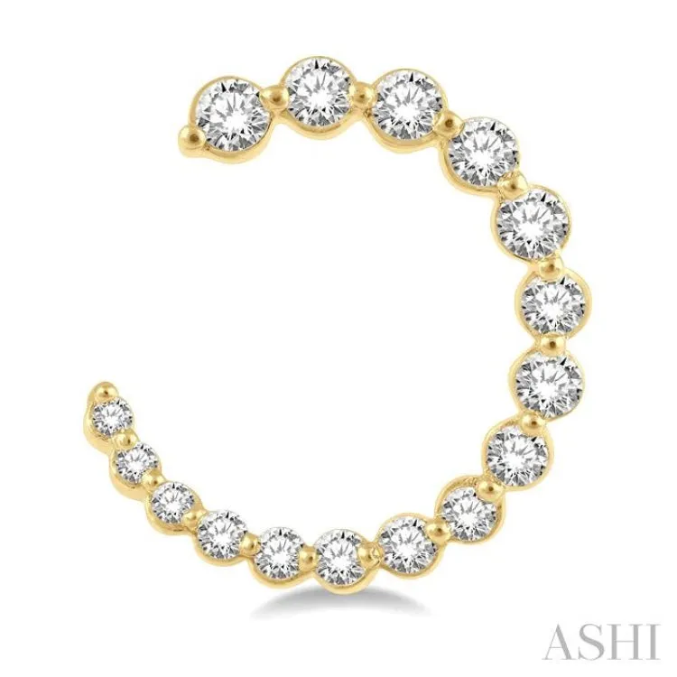 3/4 ctw Graduated Round Cut Diamond Open Hoop Earring in 14K Yellow Gold