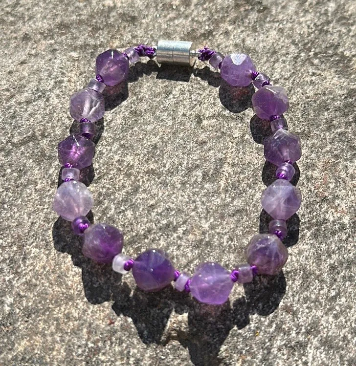Amethyst magnetic bracelet