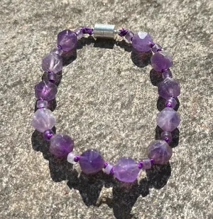 Amethyst magnetic bracelet