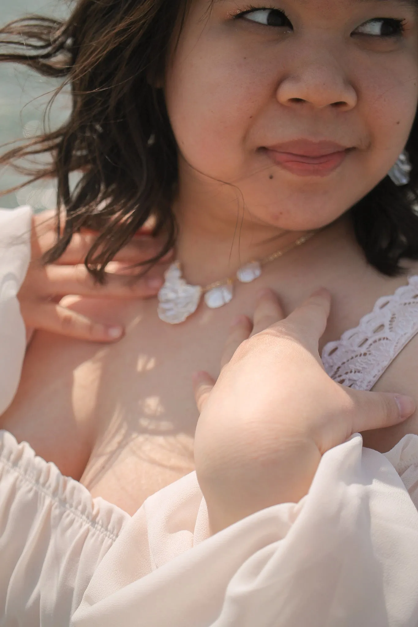 Aquamarine Necklace in Shell