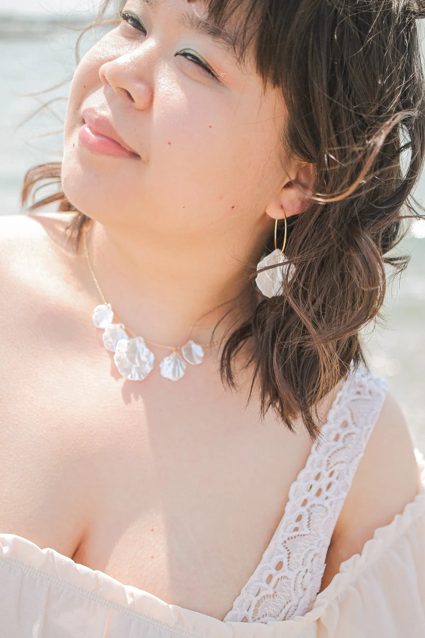 Aquamarine Necklace in Shell