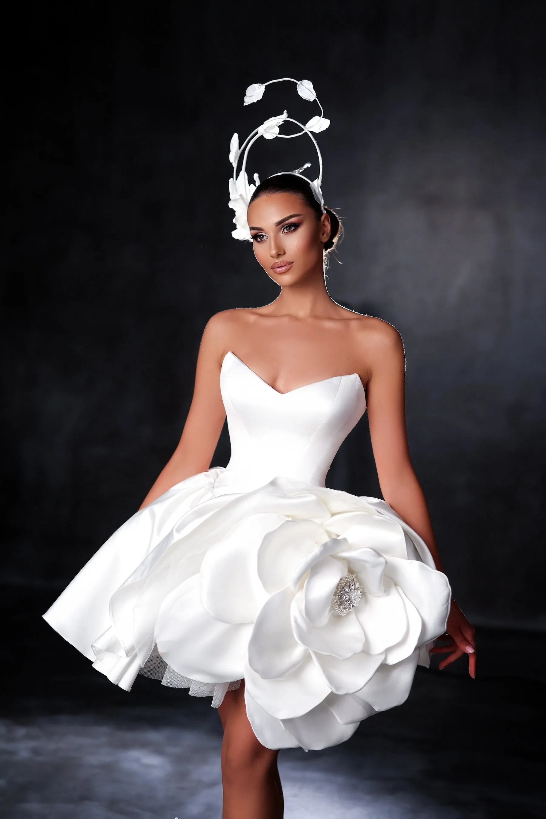 Camèlia — Unique Short Satin Wedding Dress