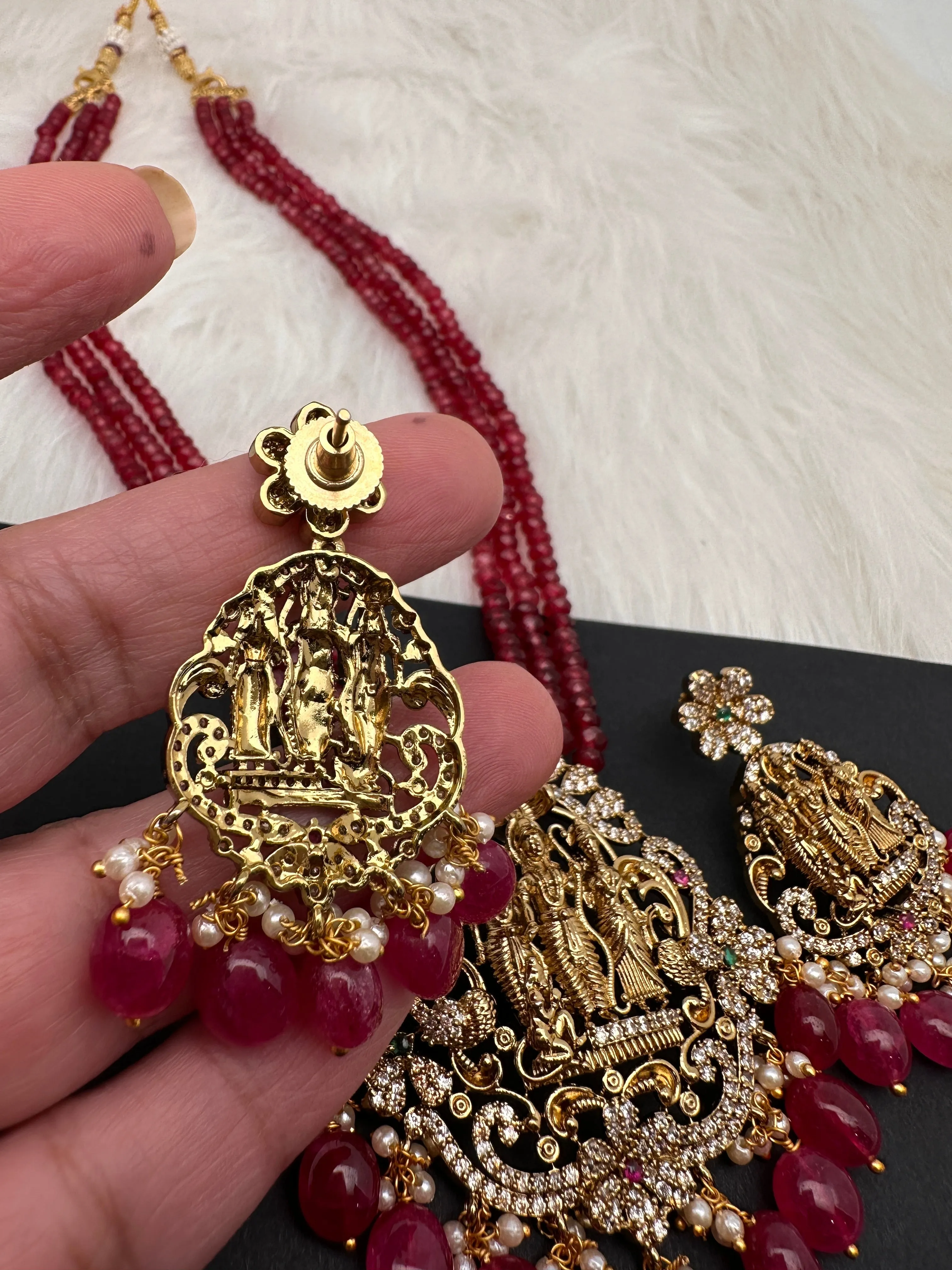 Nakshi Ram Parivar Red Onyx Beads Necklace